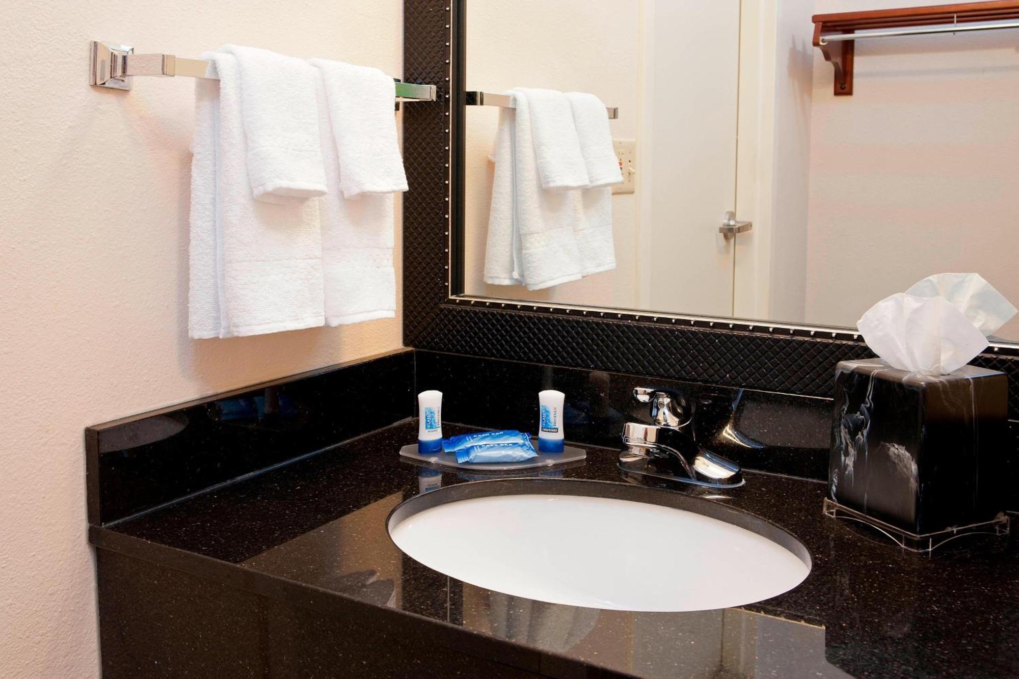 Fairfield Inn & Suites By Marriott Bloomington Esterno foto